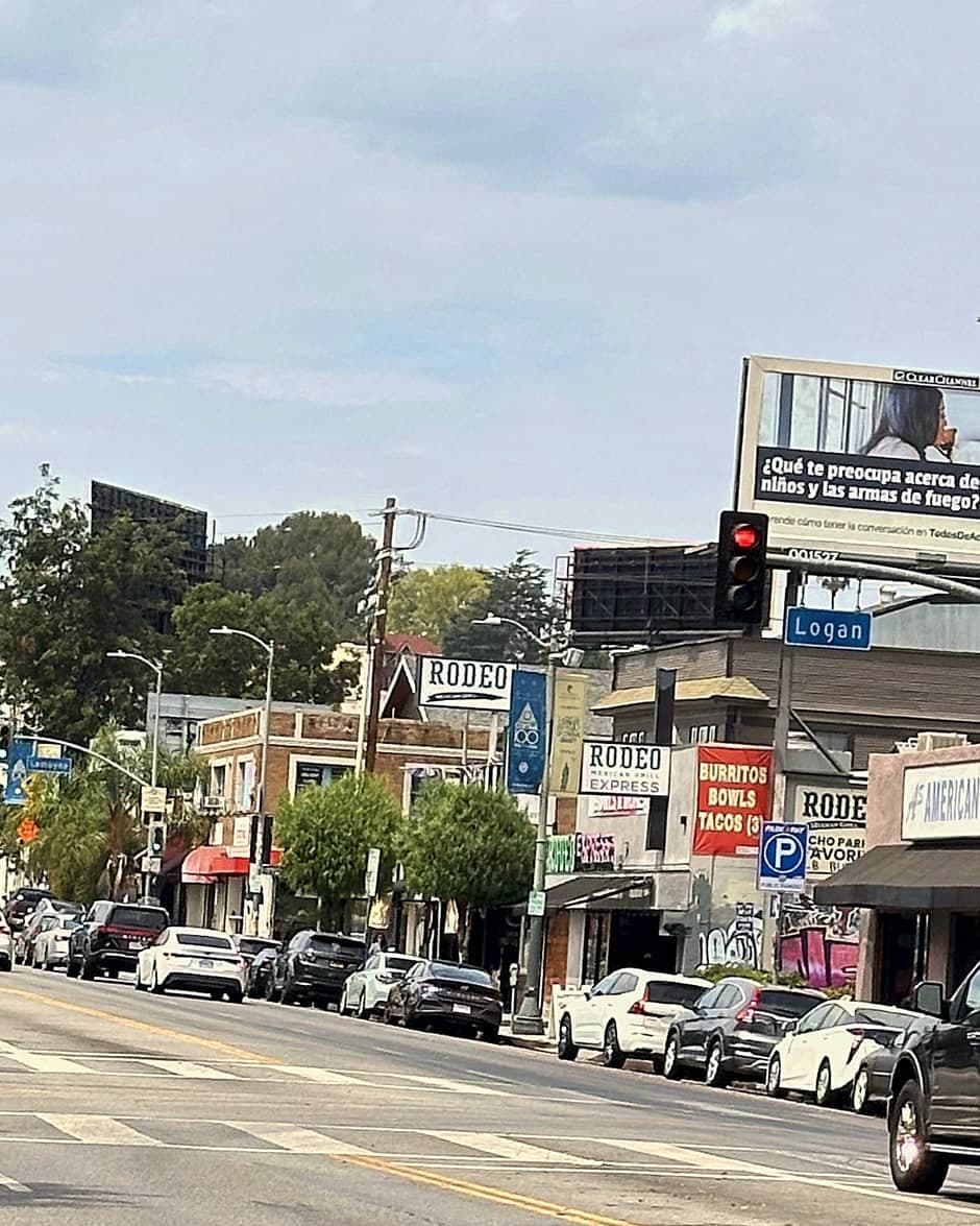Sunset Boulevard, Echo Park